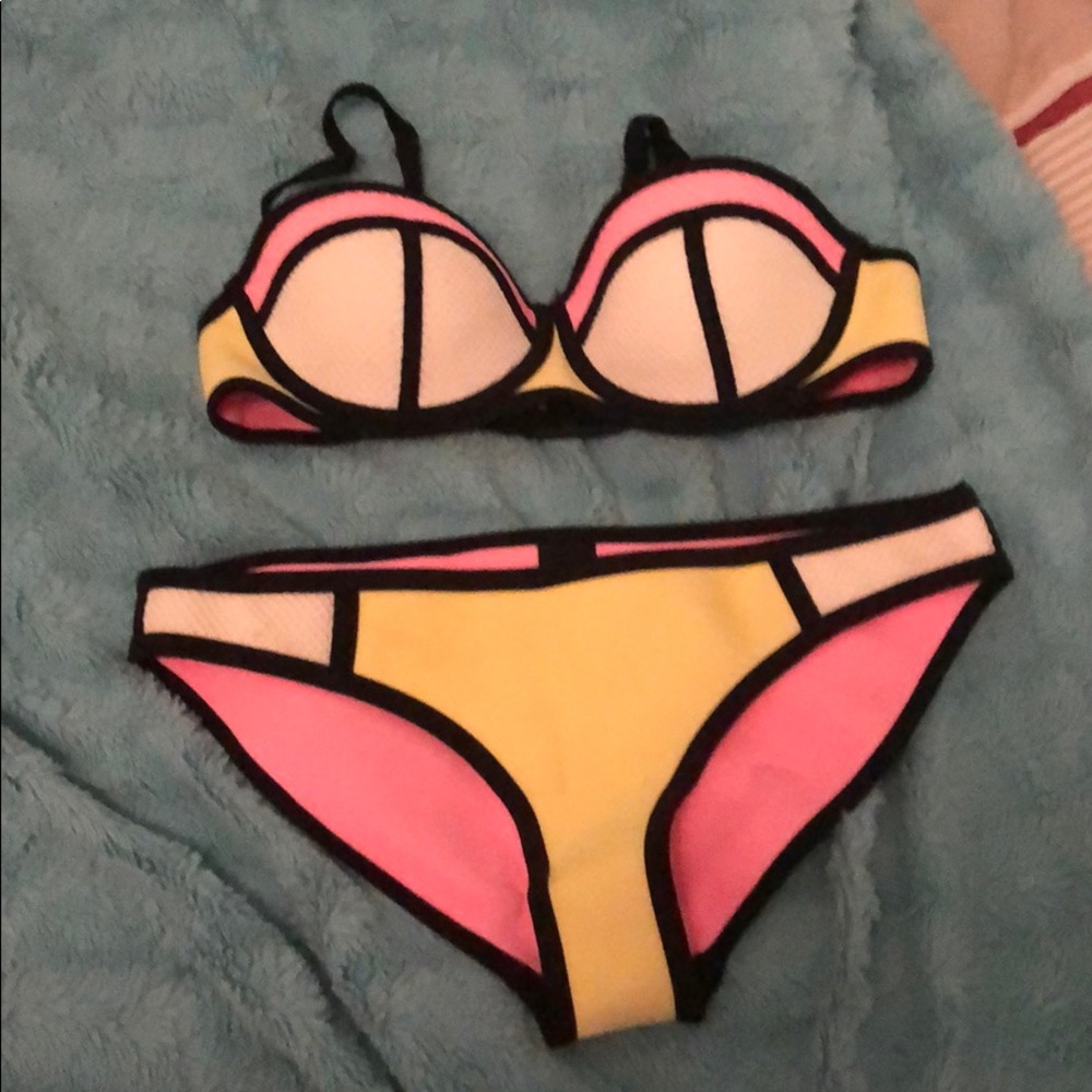 BIKINI SET
